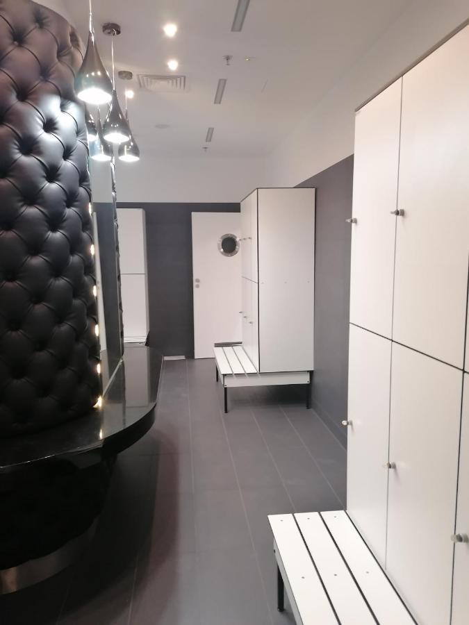 Hanza Tower Apartment-basen * Szczecin