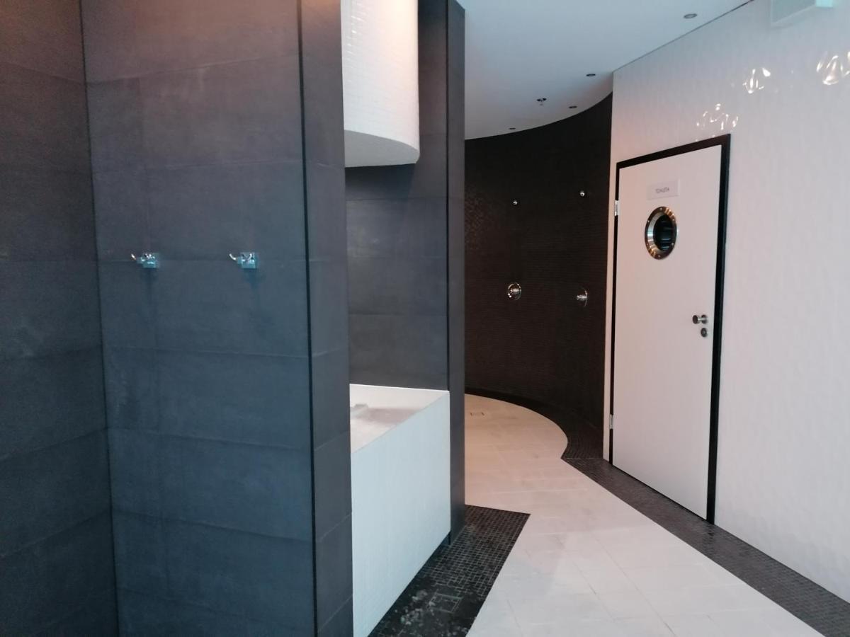 Hanza Tower Apartment-basen Szczecin